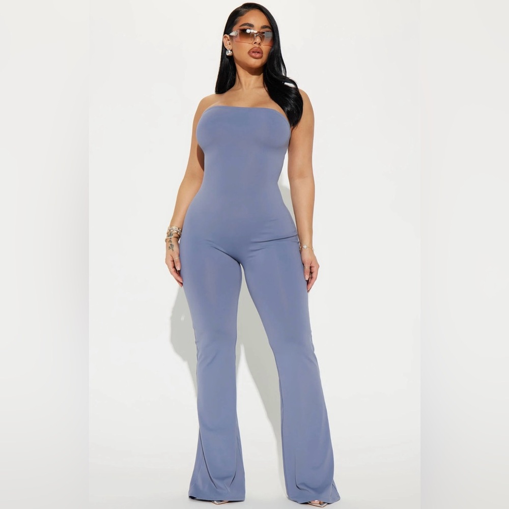 🤍💜🌷Fashion Nova Sleek Blue Jumpsuit